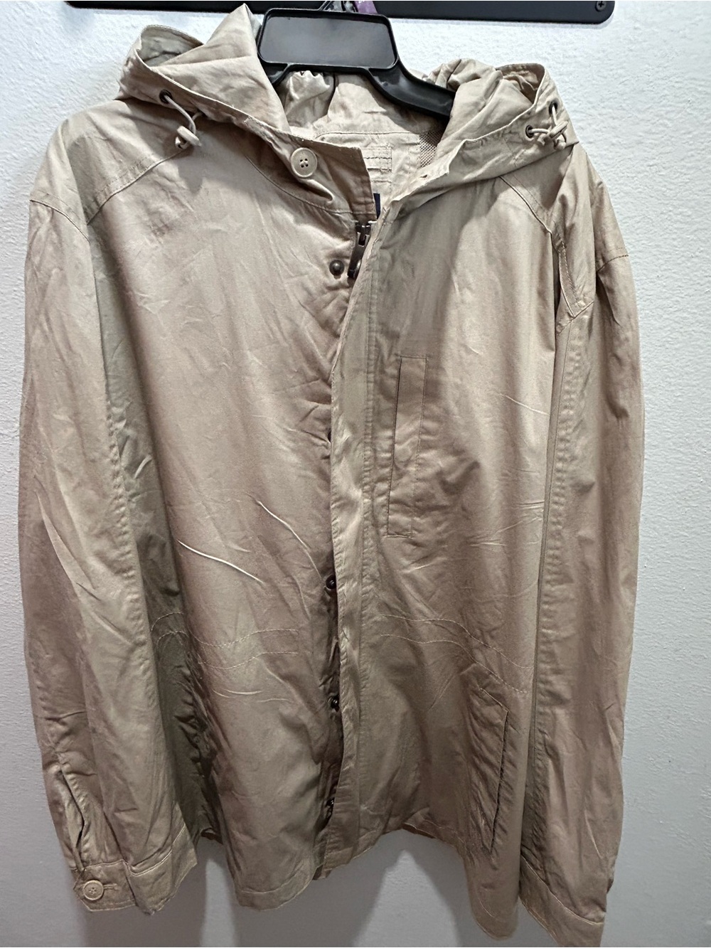 Dockers Men's Hooded Raincoat in Light Beige